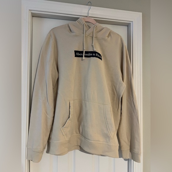 Abercrombie & Fitch Tops - Abercrombie & Fitch Cream Sweatshirt hoodie